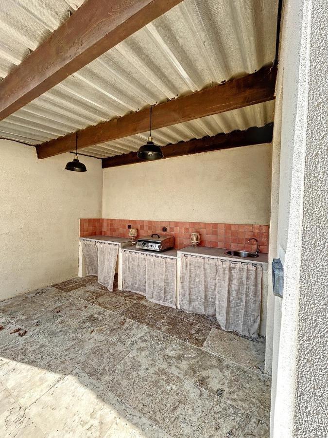 Charmante Maison De Ville Avec Jardin, Terrasse Et Terrain De Petanque فوس-سور-مير المظهر الخارجي الصورة